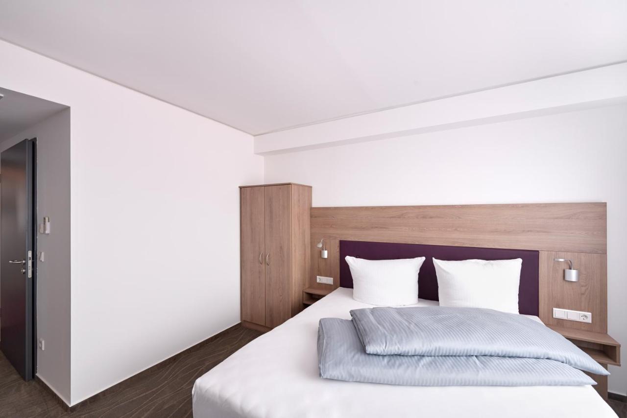 Hotel New In Gaimersheim Buitenkant foto